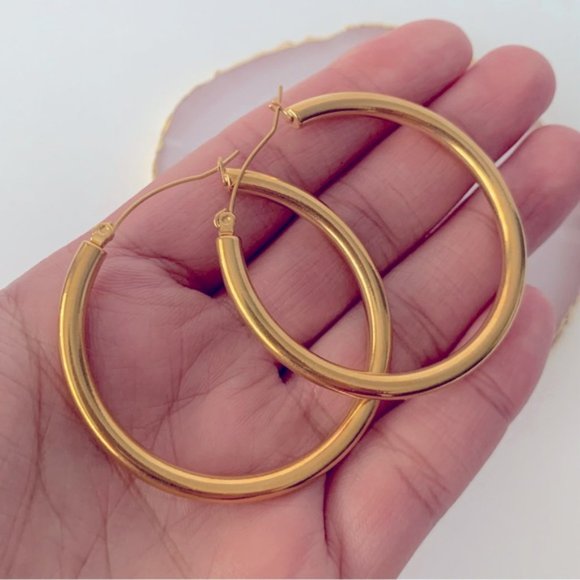 18k Gold Plated Large Circle Hoop Earrings - Picture 8 of 9